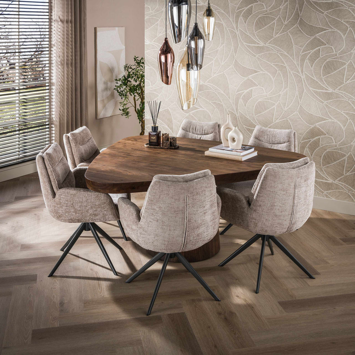 NOREVA - Table à manger 165 cm • triangulaire