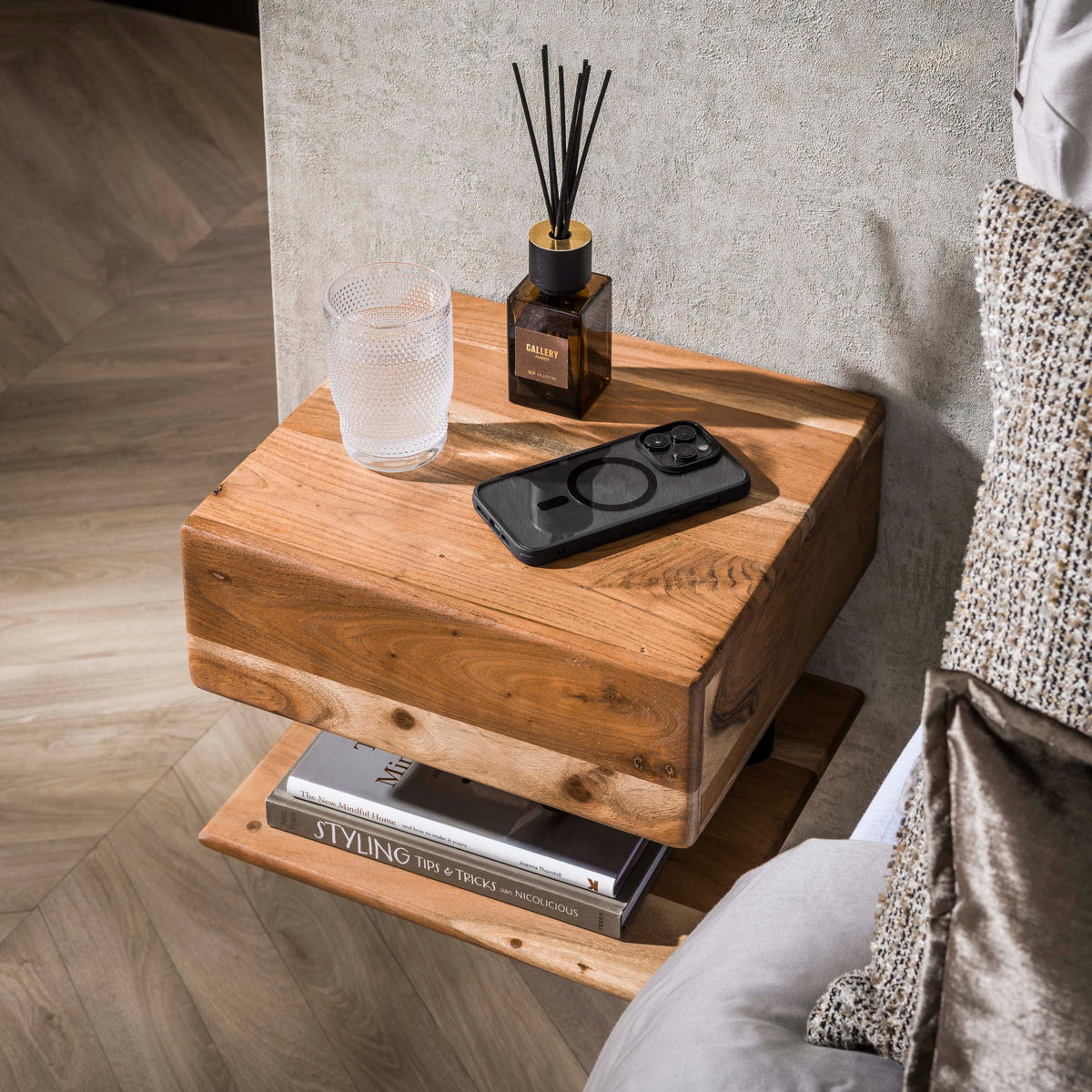 MAVERO - Table de chevet