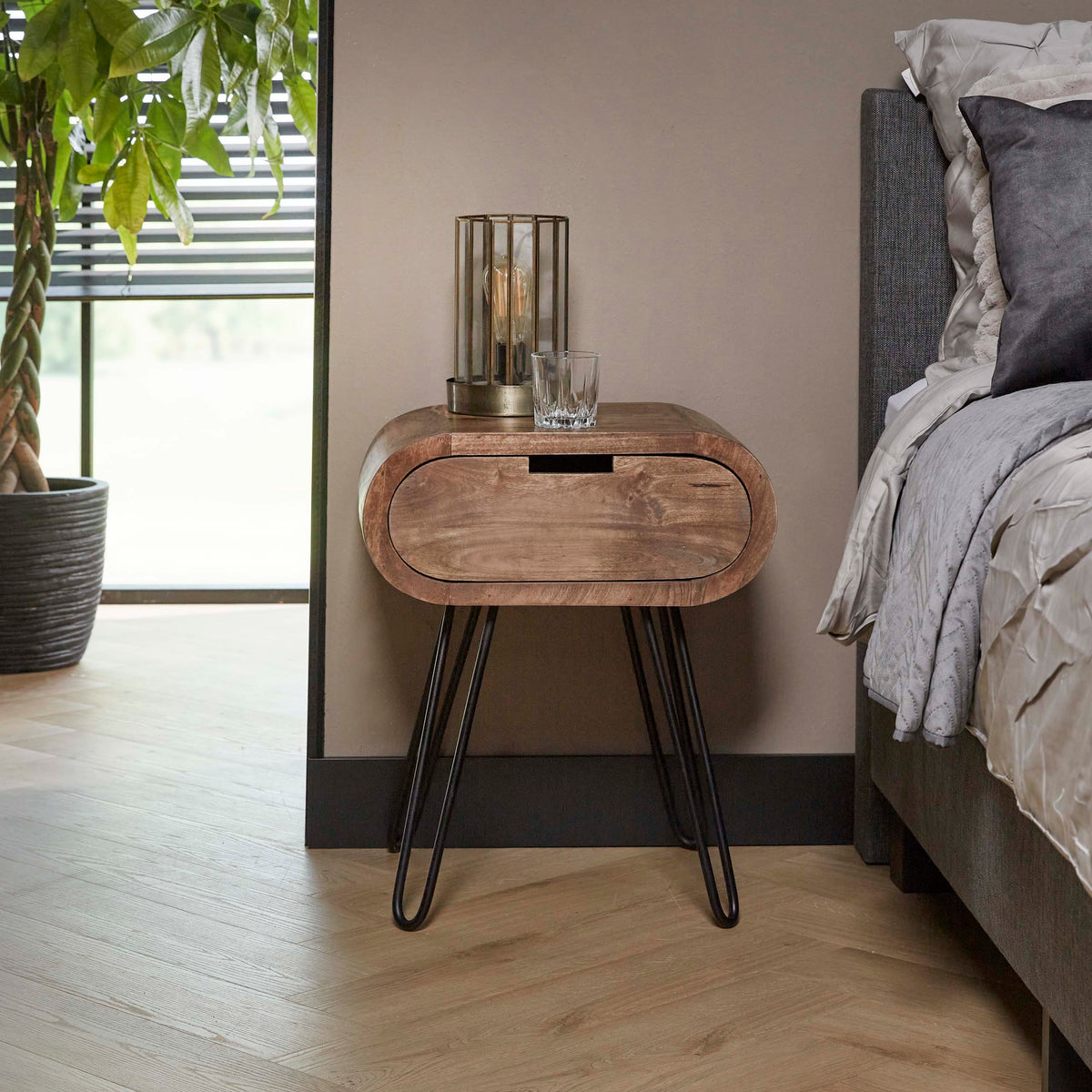 NERINA - Table de chevet